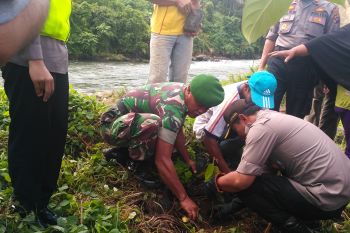 Polres Solok Selatan tanam pohon dukung kelestarian alam