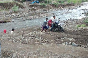 BPBD: Jembatan Dagamage di trans utara Flores putus sejak Februari 2019