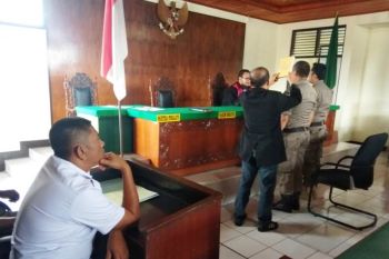 Menjual dan mengolah tuak di Payakumbuh, dua orang dikurung dan denda
