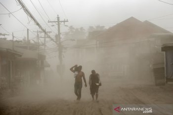 Ibu kota Filipina Manila lumpuh akibat aktivitas vulkanik Gunung Taal