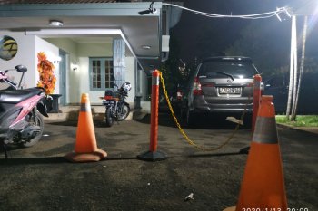 KPK geledah ruang kerja Wahyu Setiawan delapan jam