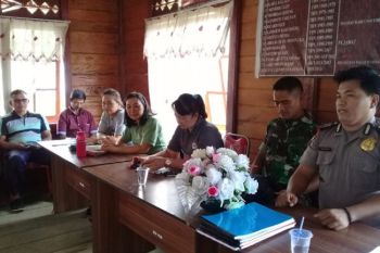 Bhabinkamtibmas imbau warga desa waspadai cuaca Ekstrem