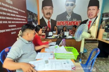 Bagyo-Supardjo klaim kantongi 11.000 dukungan Pilkada Surakarta