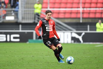 Rennes memetik tiga poin di Nimes saat Amiens dan Reims berbagi poin