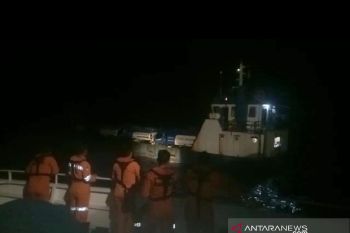 Kapal bermuatan alat berat kecelakaan  di perairan Banggai Kepulauan