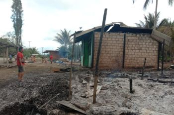 Sebuah warung di Agam ludes terbakar Minggu dinihari