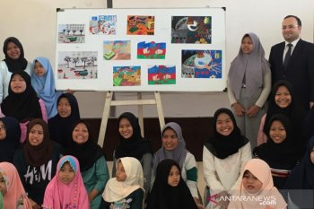 30 tahun "Januari Hitam", Dubes Azerbaijan untuk Indonesia kunjungi panti asuhan
