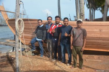 Pompong, kapal ikan yang butuh keahlian khusus membuatnya