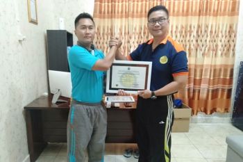 Polairud Polres Merauke terima piagam penghargaan dari SAR