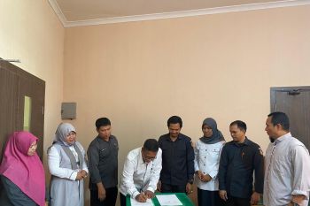 Bawaslu Kota Makassar daftarkan 2.297 petugas pemilu ke BP Jamsostek