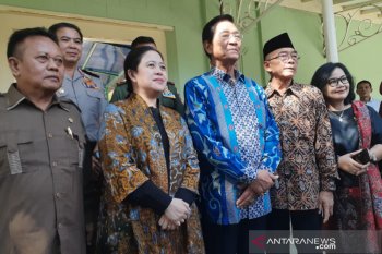 Puan Maharani membicarakan soal "klithih" dengan Gubernur DIY
