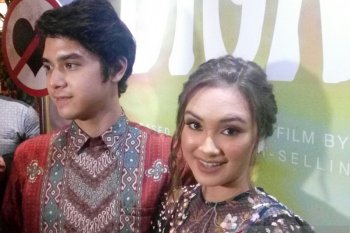 Ghazali canggung beradegan romantis dengan Caitlin Halderman