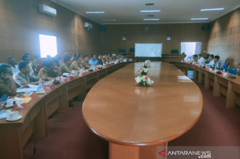 Manajemen PT DSI Mangkir hearing, DPRD Siak: cabut izinnya