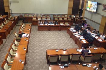 Komisi III DPR RI pertanyakan keberanian CHA putuskan perkara