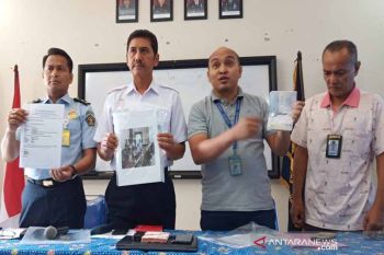Salahgunakan visa, wartawan asal Amerika terancam penjara lima tahun