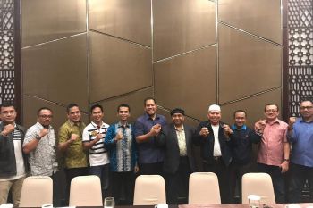 Tiga partai bentuk poros biru menghadapi Pilkada Mataram