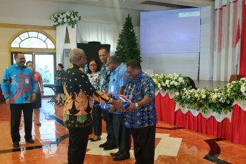 Gubernur Papua Barat imbau OPD kerja cepat kelola anggaran Rp9,3 triliun