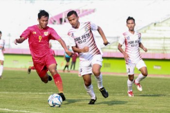 Timnas U-16 menghadapi Thailand di Solo