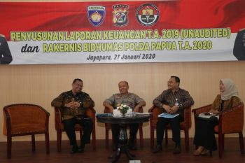 Wakapolda : diskusi panel untuk pembekalan laporan keuangan