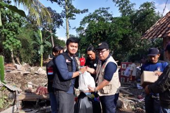 ACT Lampung salurkan bantuan banjir ke Pesawaran