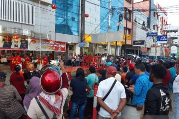 Di Jayapura, masyarakata antusias saksikan atraksi barongsai