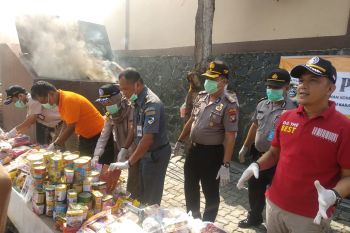 Kuatir penyakit, Kepri tutup pengiriman daging babi dari Sumatera Utara