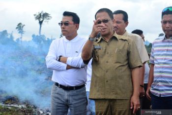 Alias Wello siap mundur sebagai Bupati Lingga
