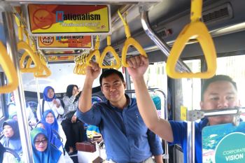 Rycko Menoza kembalikan berkas pendaftaran ke DPC Partai Demokrat naik BRT