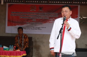 Penjelasan anggota Komisi II DPR terkait penghapusan tenaga honorer