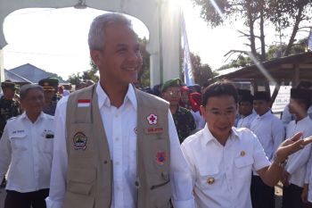Ganjar Pranowo resmikan gedung MTs Alkhairaat di Sigi