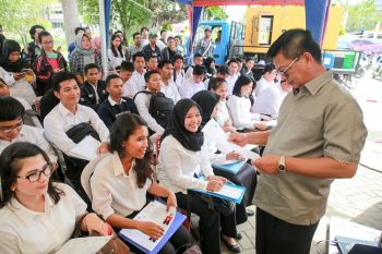 Gubernur: Kelulusan Datang dari Peserta Sendiri