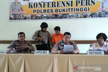 Berbuat cabul terhadap warga Jerman, warga Agam ini nangis di kantor polisi