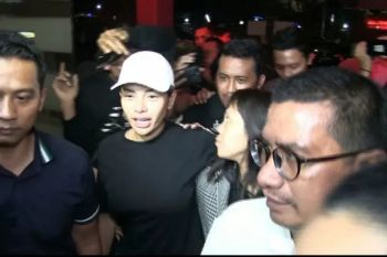 Nikita Mirzani dijemput paksa polisi