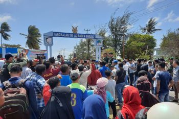 Warga  Natuna tidak dapat masker
