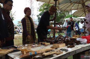 Mulai 1 Februari Pasar Van der Capellen Tanah Datar buka malam hari