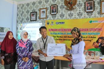 PLTU Batang salurkan alat kesehatan ke 57 Posyandu