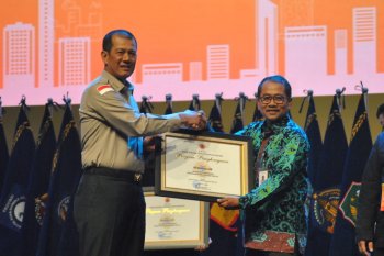 Kantor Berita Antara raih penghargaan dari BNPB