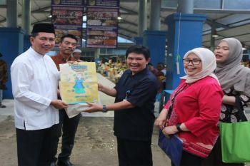Nadalsyah damping tim penilai pusat nilai Pasar PBB  Muara Teweh
