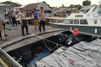 Polair Babel gagalkan penyelundupan ribuan botol minuman keras