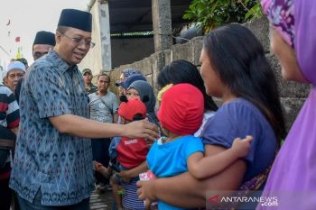 Gubernur NTB mengajak masyarakat peduli anak yatim piatu