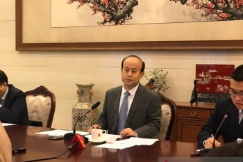 Ahli medis China gabungkan pengobatan tradisional dan modern tangani virus corona