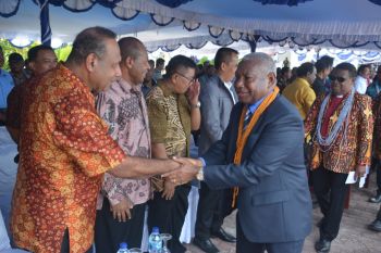 Pangdam Cenderawasih beribadah di Pulau Mansinam Manokwari