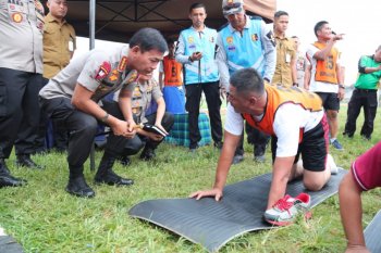 Kapolri beri kesempatan sekolah bagi sebelas personel Brimob  alami cacat dalam tugas