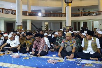 Menkopolhukam hadiri istiqhosah di Natuna