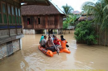 Ratusan rumah warga  di Kabupaten OKU dilanda bencana banjir
