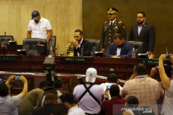 Presiden El Salvador ancam cabut SIM pengemudi yang langgar aturan terkait virus corona