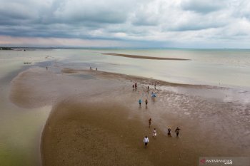 Libur akhir tahun, masyarakat diprediksi tetap melancong