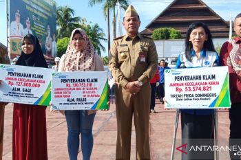 Peringati Bulan K3, BPJamsostek Kendari Salurkan Santunan Rp312 Juta