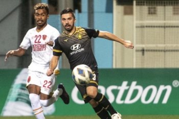 Pelatih Bojan Hodak berkata PSM kalah dari Tampines karena belum padu