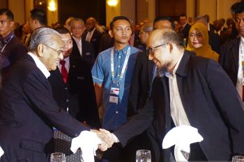 Penyidik KPK Novel Baswedan tegaskan tidak kenal dua tersangka